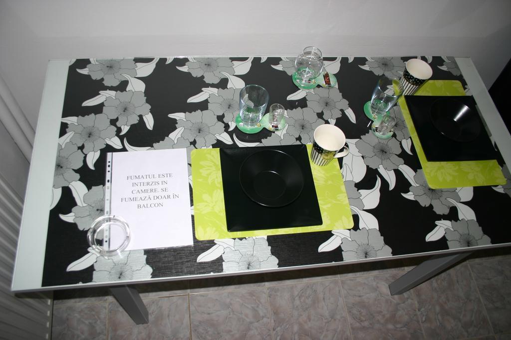 Salonul Rosu Apartment Bacau Ngoại thất bức ảnh