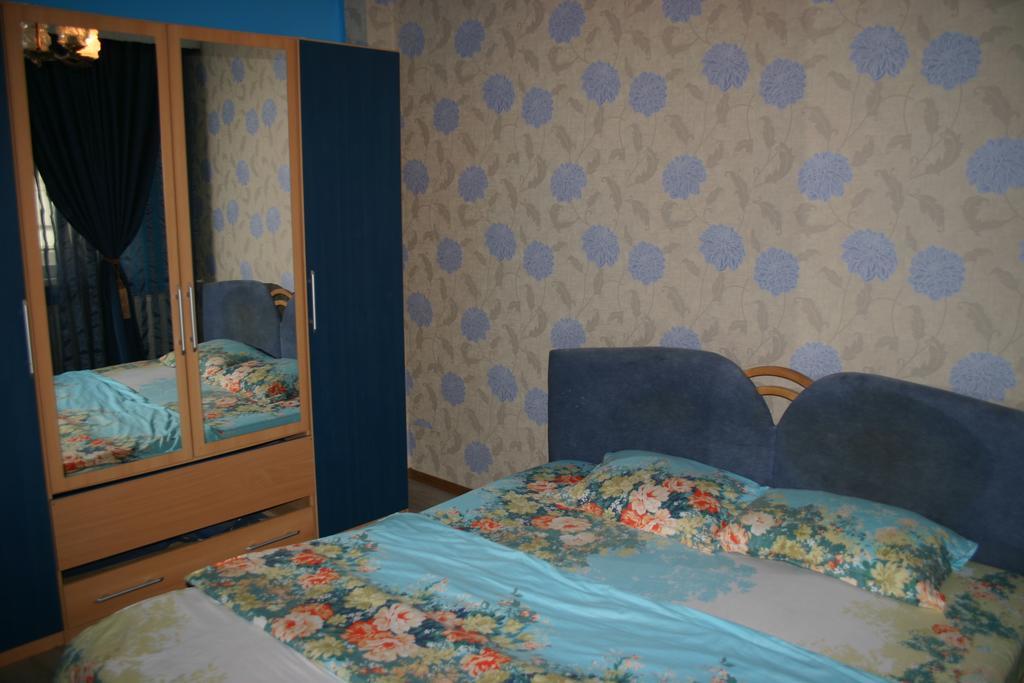 Salonul Rosu Apartment Bacau Ngoại thất bức ảnh
